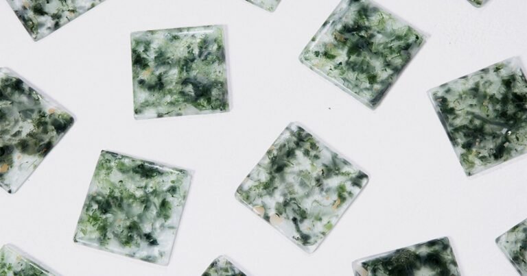snøhetta makes tiles out digital waste glass in ‘frequent sands – forite’