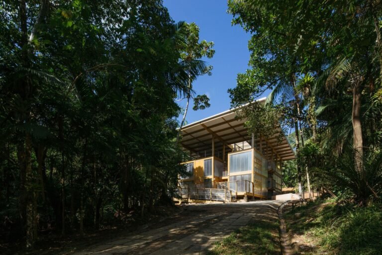 Administrative Headquarters Forest Basis Juréia-Itatins / 23 SUL Arquitetura
