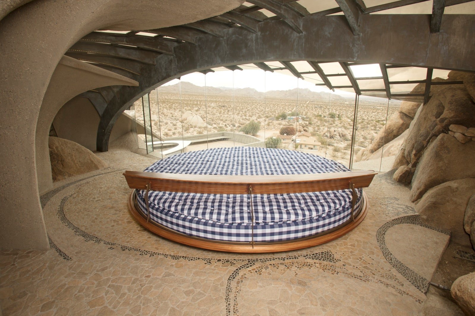 sFlooring Floor Furniture فناء بلاطة أرضية وسقيفة