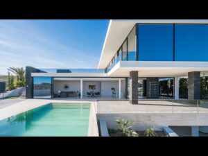 Contemporary Luxurious Contemporary Residence in Marbella, Nueva Andalucia, Spain | Drumelia Staunch Property