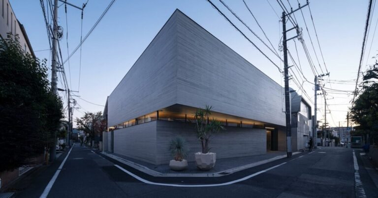 apollo architects’ ‘timeless’ home in tokyo is a light-filled fortress with secret gardens