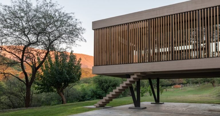 this home by barrionuevo villanueva arquitectos floats amongst argentina’s forested hills