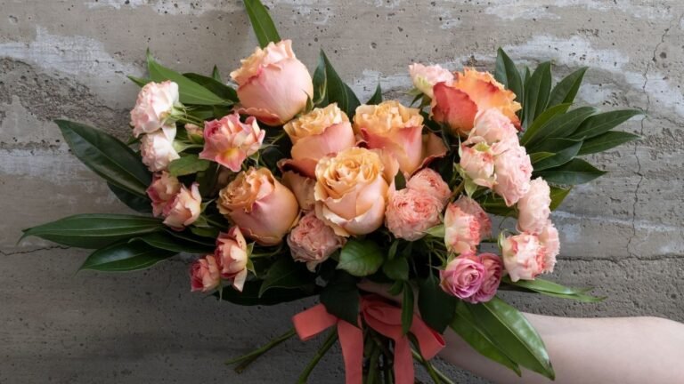 16 On-line Floral Boutiques That Actually Ship Romance on Valentine’s Day