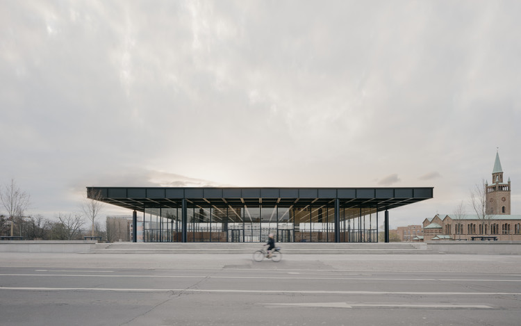 الإعلان عن 40 مشروعًا في القائمة المختصرة لجائزة EU Mies 2022 ، Neue Nationalgalerie.  صورة © سايمون مينجز