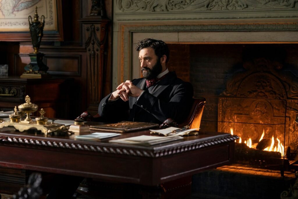 ربما تحتوي الصورة على Musical Instrument Piano Leisure activities Human Person Morgan Spector and Inoors