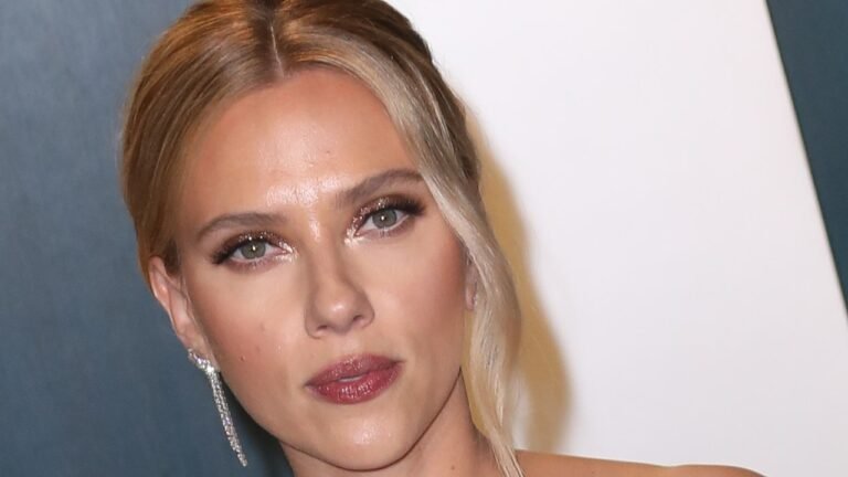 Scarlett Johansson Sells Manhattan Penthouse At a Loss