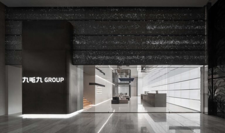 Jiu Mao Jiu Group Office / E Studio