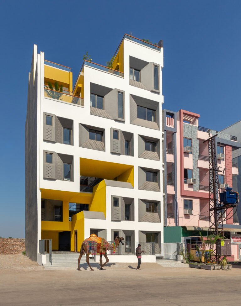 Aatam Hostel & House / Sameep Padora & Associates
