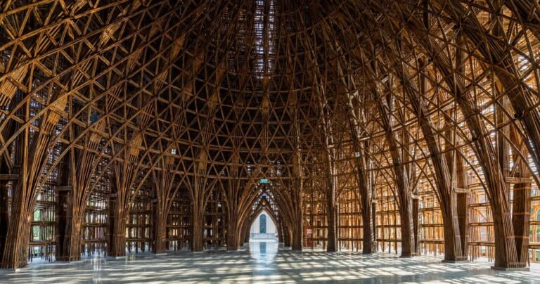 VTN architects carves out this intricate bamboo welcome center with sculptural vaulting