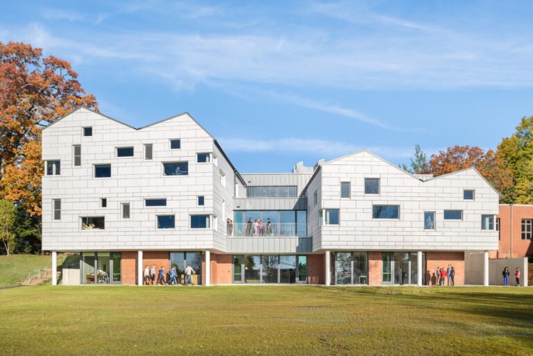 Waynflete Lower School / Simons Architects