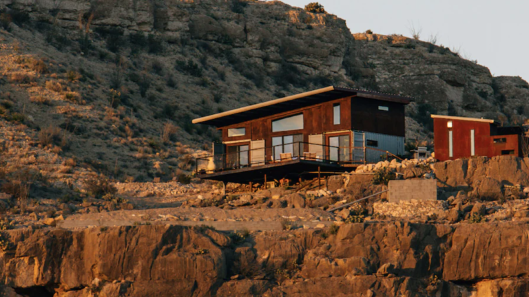 7 Vacation Homes to Rent Near National Parks
