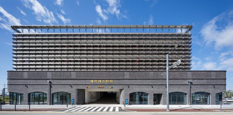 PYTK Parking Complex / Urban Ark Architects