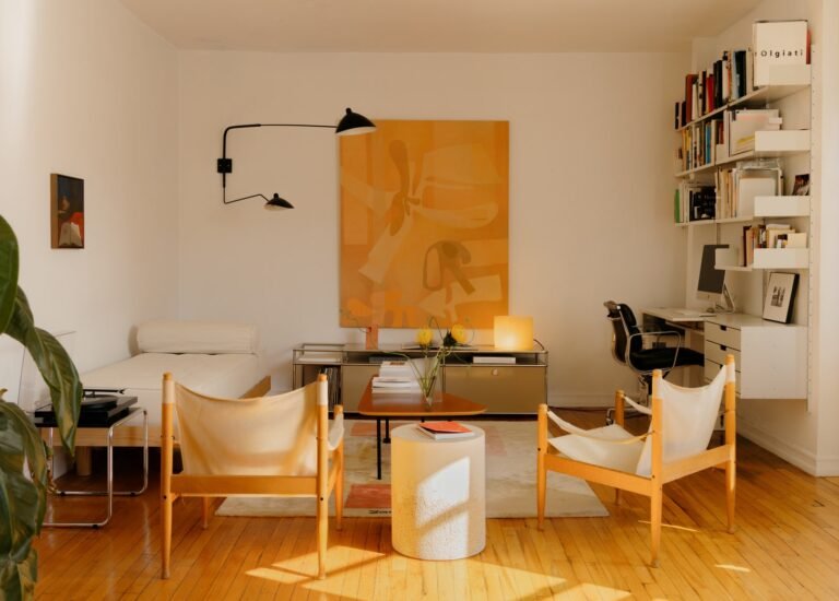 الفن يقلد الحياة في هذه الشقة المستوحاة من مدرسة باوهاوس في بروكلين |  المعماري هضم