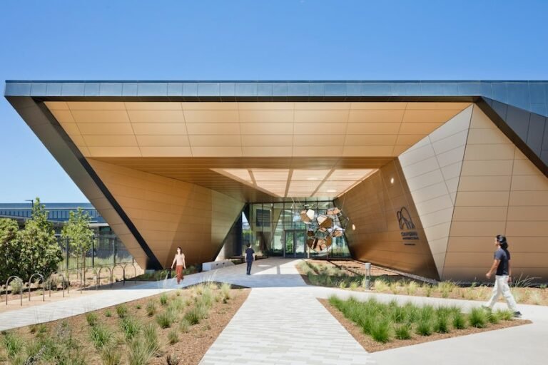 California Air Resources Board Southern California Headquarters, Mary D. Nichols Campus // ZGF Architects