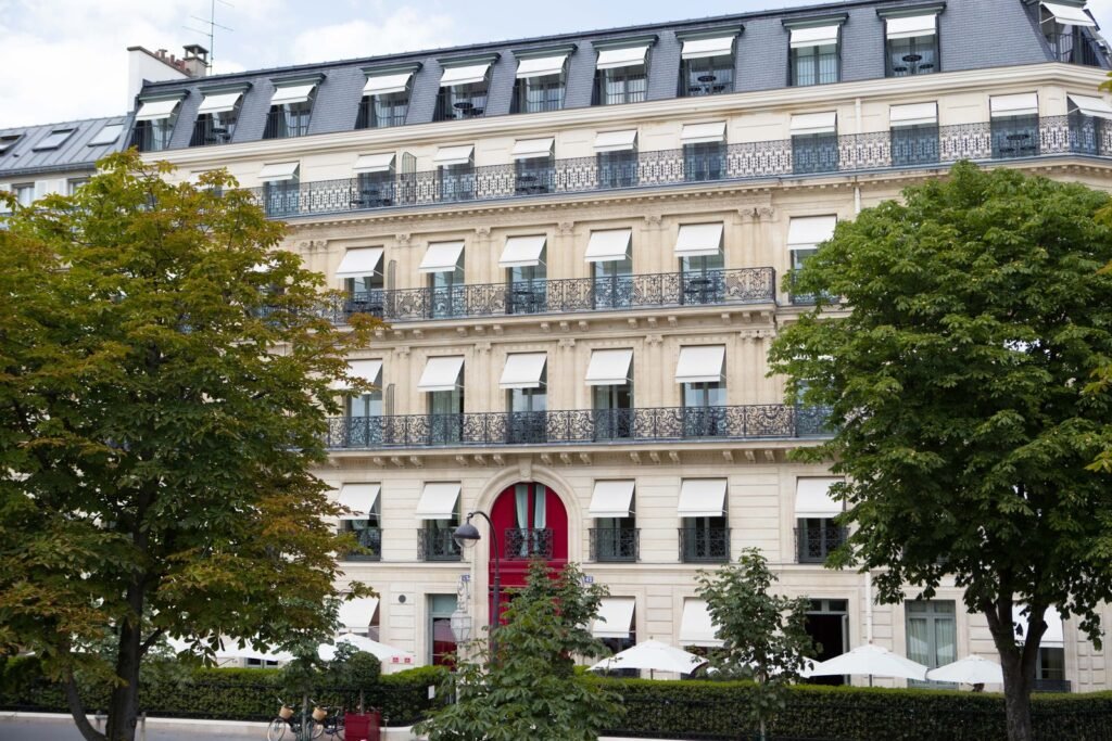 الجزء الخارجي من La Rserve Paris.