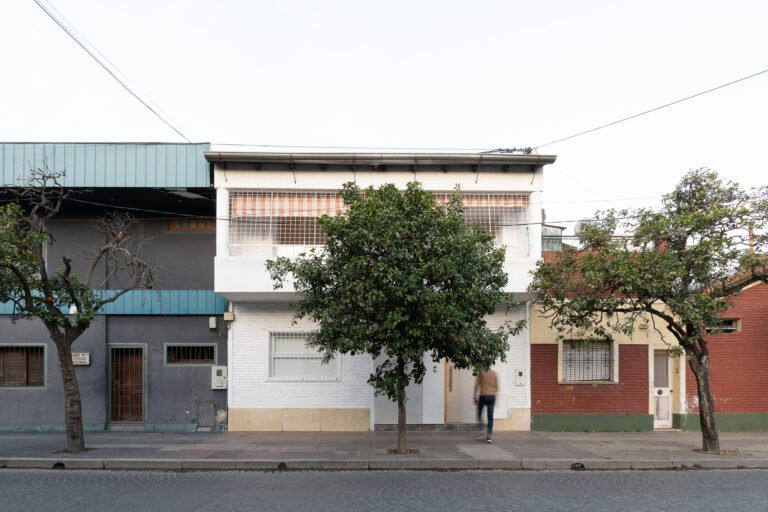 Matias House Intervention / Sitio Arquitectura