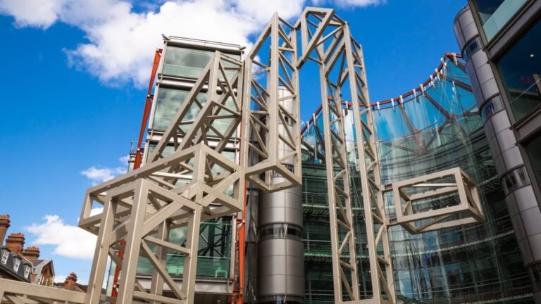 Richard Rogers’ Imperiled Channel 4 Building in London Gains Heritage Protection