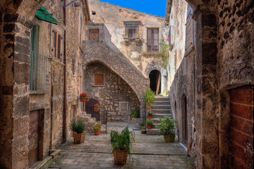 Alberghi Diffusi: يجب على المهندسين المعماريين أن يتبنوا مفهوم التصميم الإيطالي منذ عقود