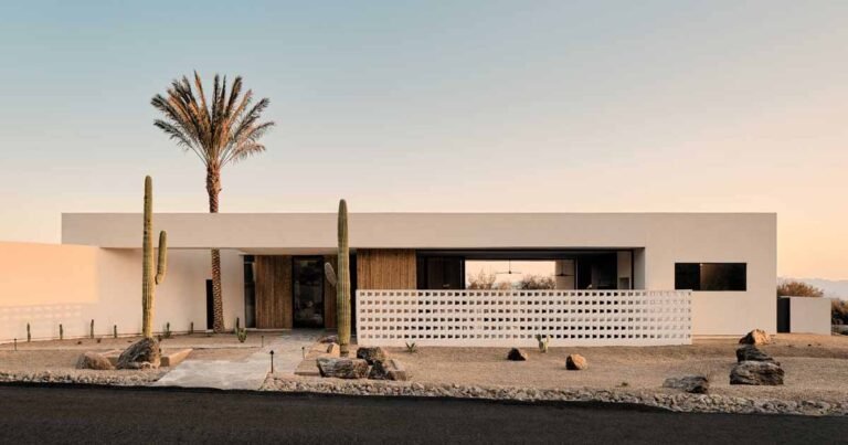 A Contemporary Desert Home With Mid-Century Modern Design Elements