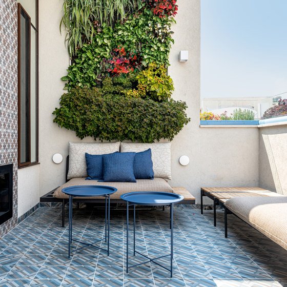 How to make the most of summer with a decked-out balcony | News | Architonic
