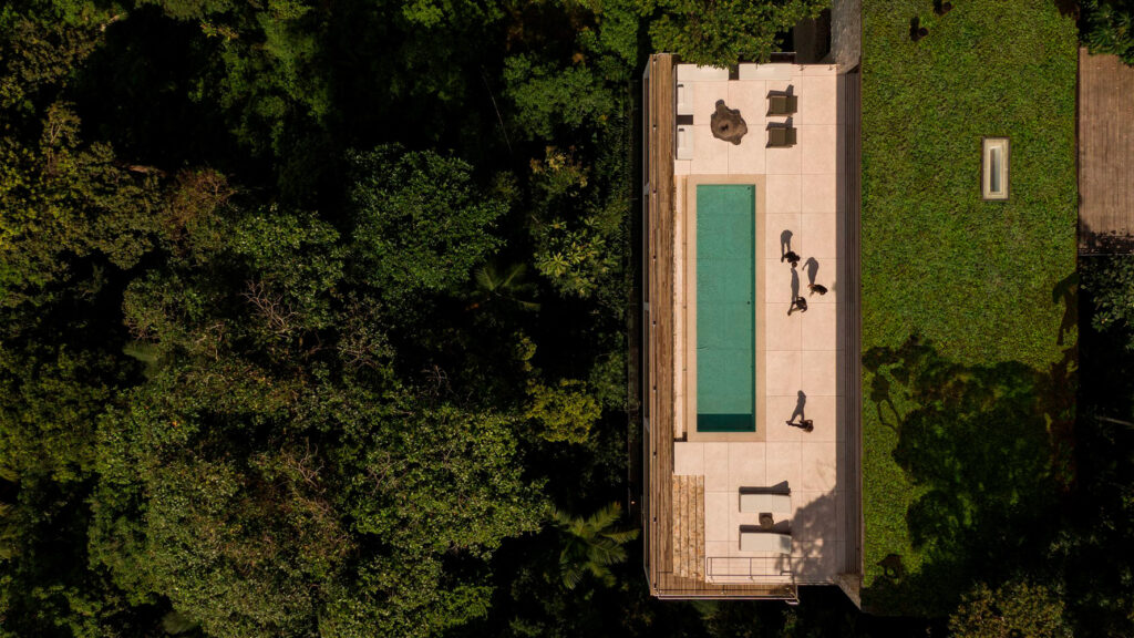 LAB House by Studio Arthur Casas