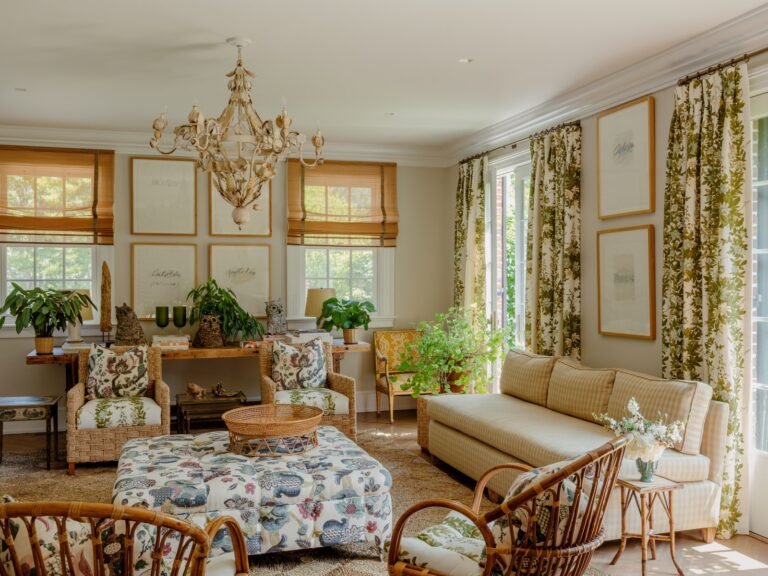 sunroom with chandelier