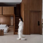 “Quiet Luxury”: 8 Spaces Evoking the Immaculate Aesthetic of HBO’s Succession