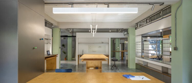Health & Beauty Office Space / Shang Interior Architects - Interior Photography, Lighting, Glass, Chair