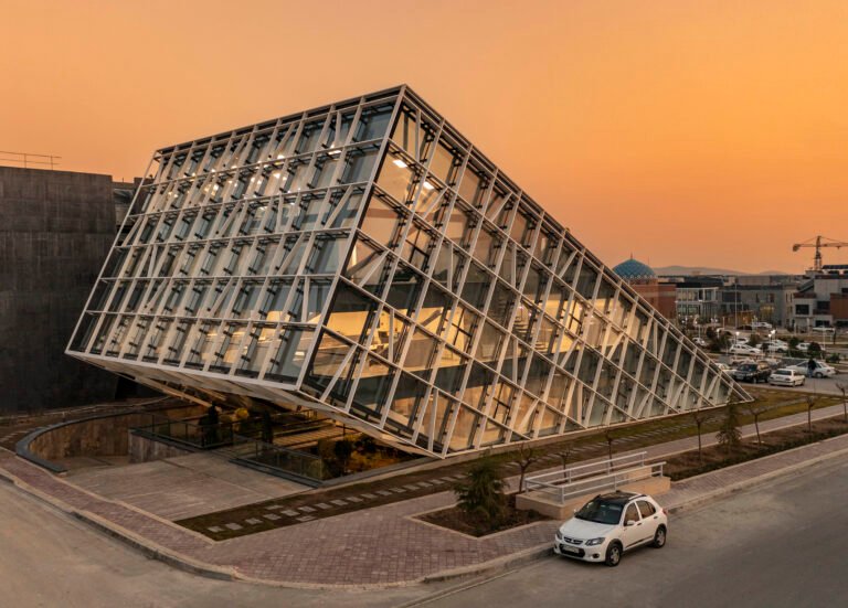 Playing With Mass: 9 Projects That Speak Volumes About Contemporary Iranian Architecture