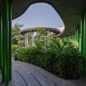 Whispering Curve Office / Ace Associates - Image 2 of 25