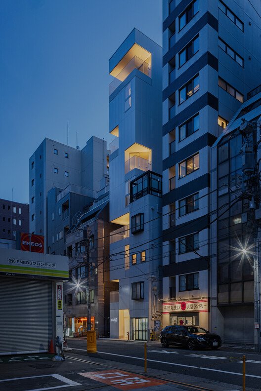 Hotel Rakuragu / kooo architects - Exterior Photography, Facade, Concrete, Balcony