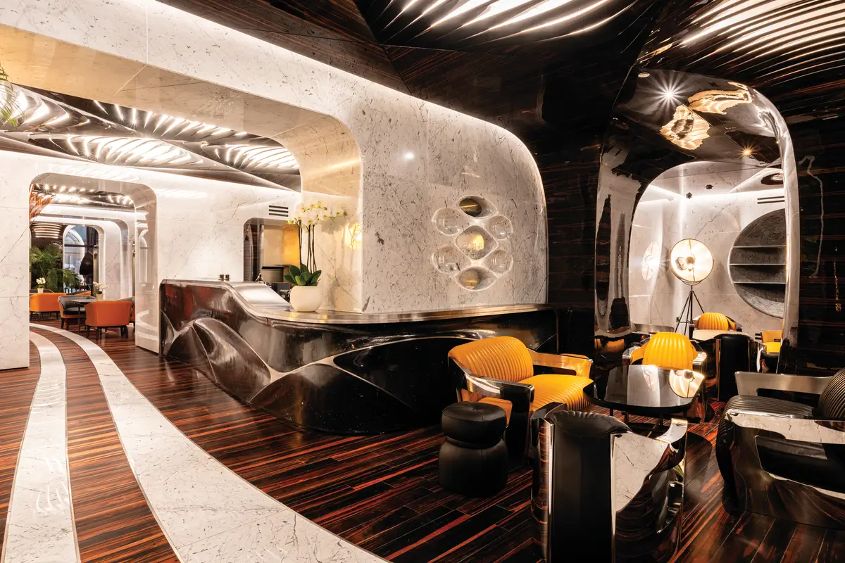 Hotel Romeo.