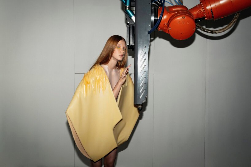 kinetic garment by iga węglińska shivers in response to sound, mimicking goosebumps