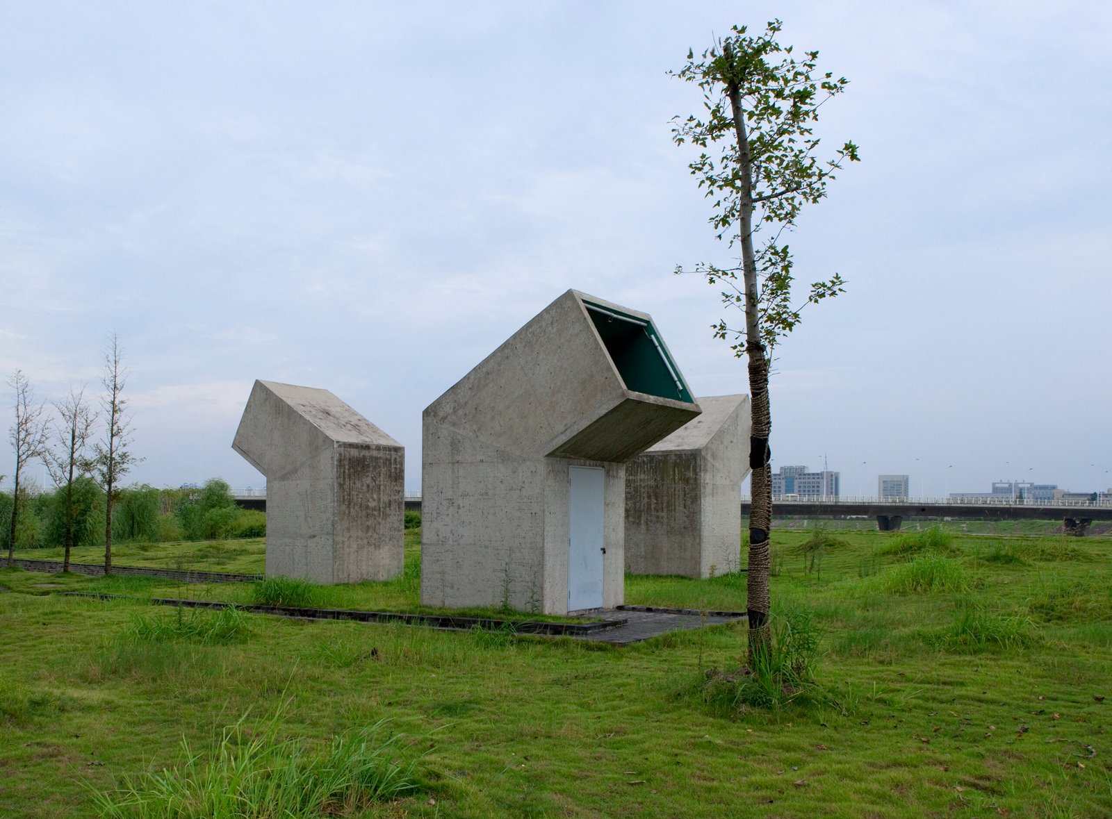 Jinhua Architecture Park Public Toilet_02-architizer