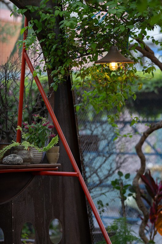 O Plant-based Thao Dien Cafe / xưởng xép - Exterior Photography