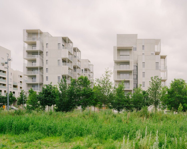 Parilly 116 Housing Units / Tectoniques + BBC & associés - Exterior Photography, Balcony