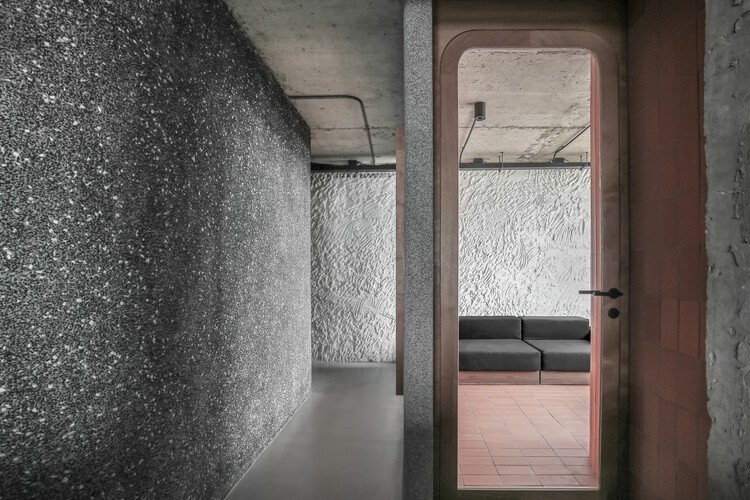 Sandwash Apartment / Architectkidd - Interior Photography, Concrete