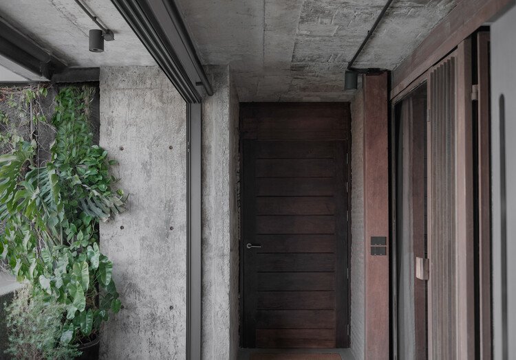 Sandwash Apartment / Architectkidd - Interior Photography, Wood, Concrete