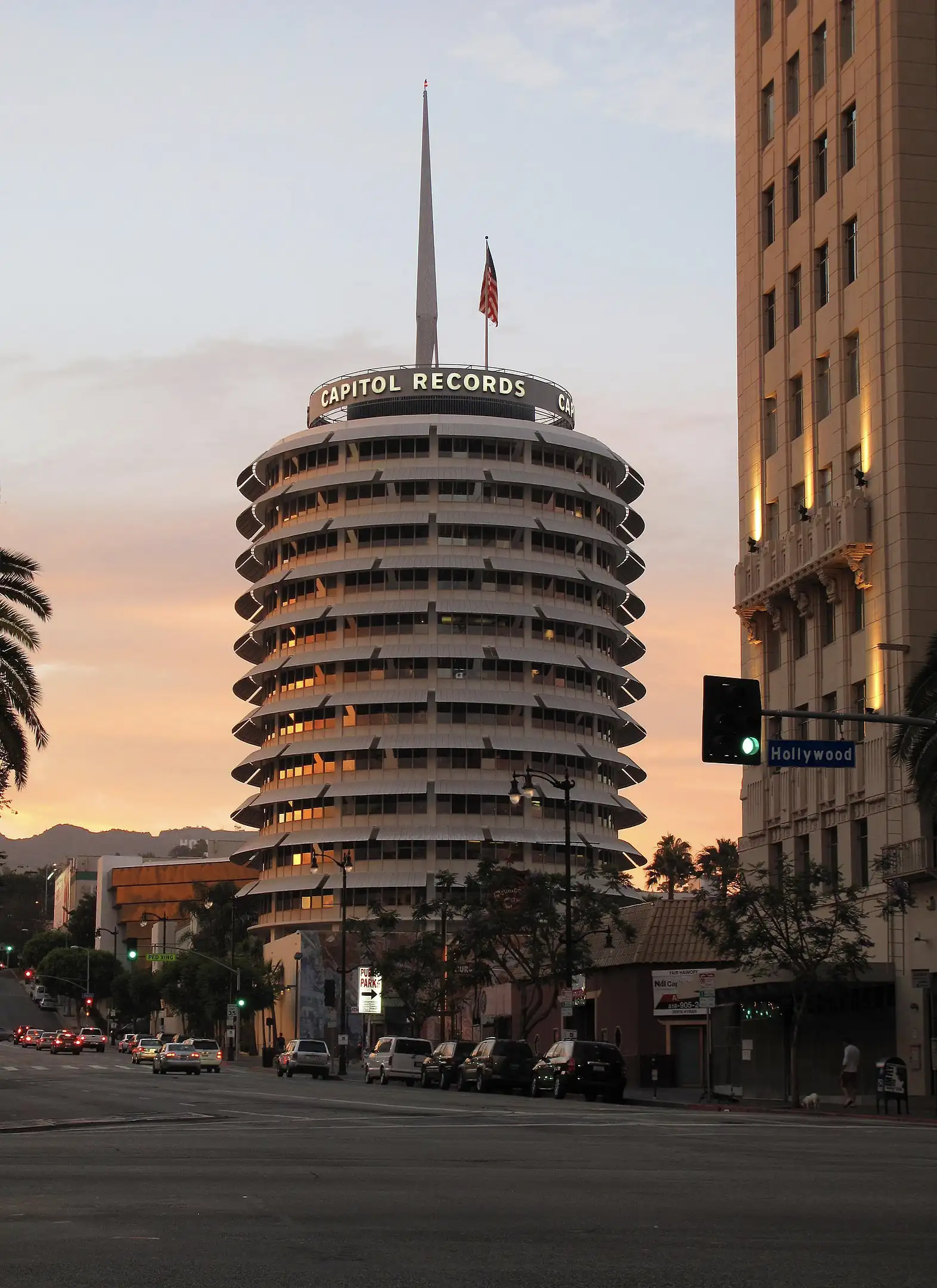 capitol records building capitol records building