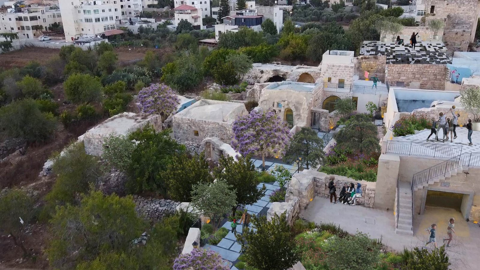 maze in Qalandiya