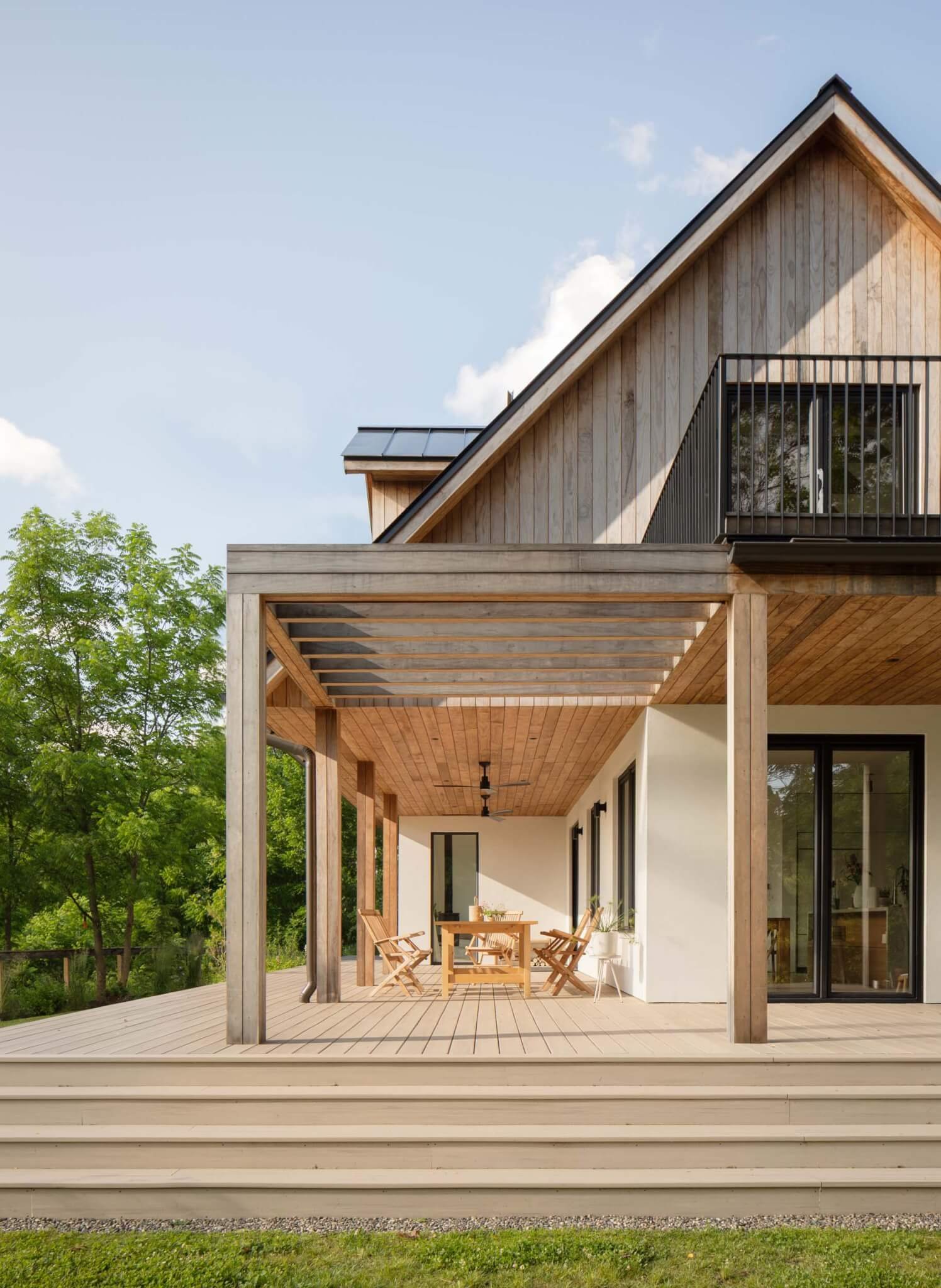 hudson bluff house