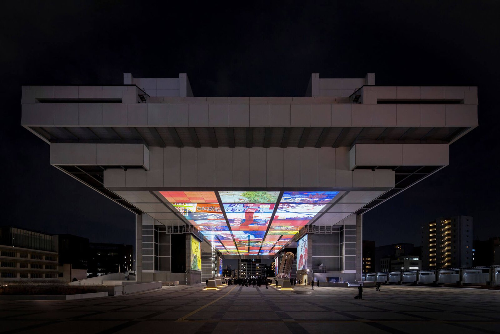 projections on roof underside of edo-tokyo museum 