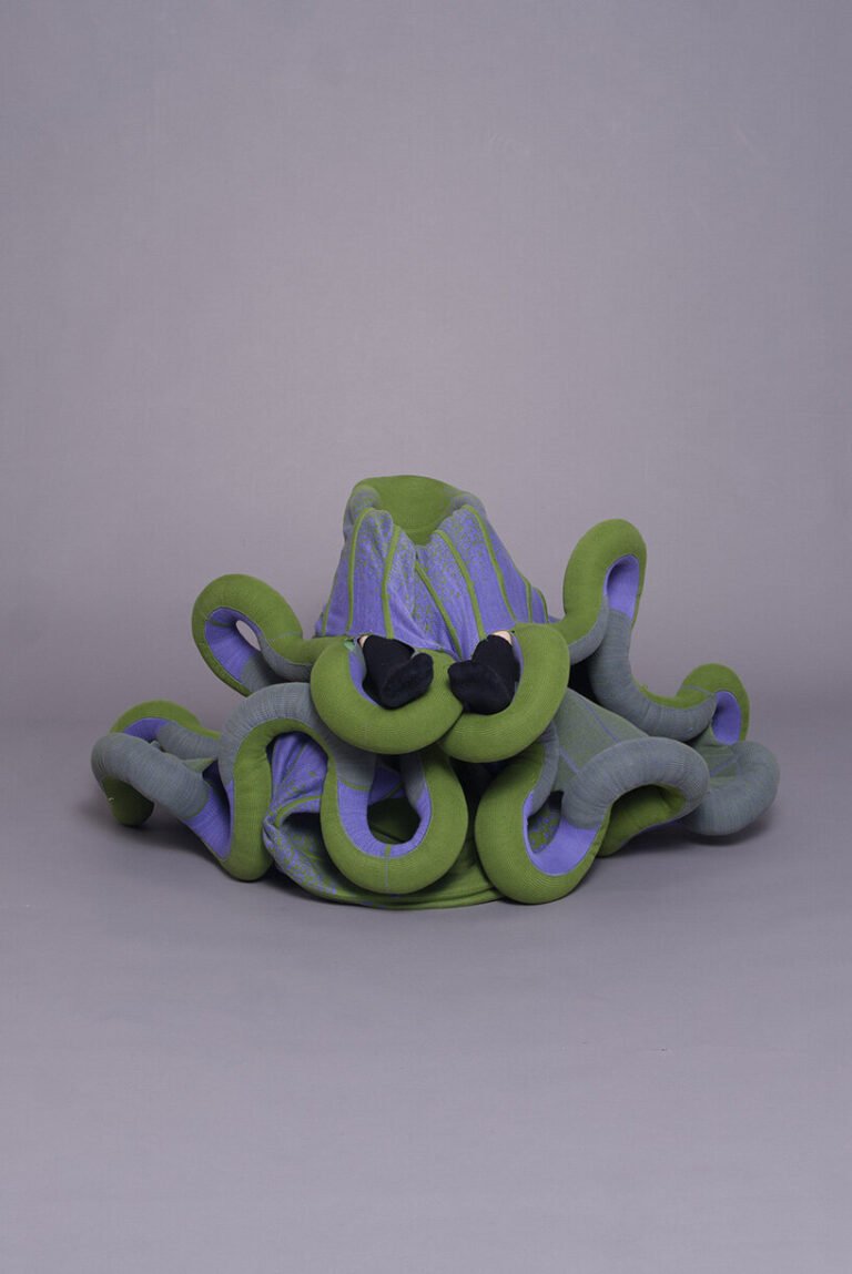 knitted sculptures by luna haverkorn only come to life when you use them
