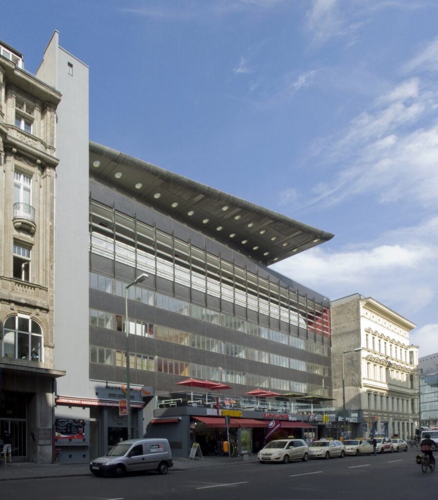 Architect and Educator Elia Zenghelis, 89, Has Died